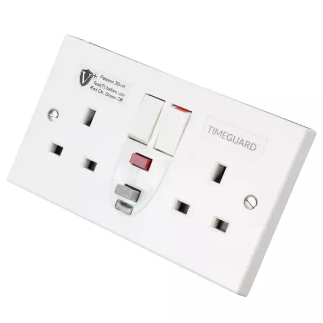 RCD Double Socket 2 Gang Switched Passive Latching Outlet - Timeguard RCD06WPVN