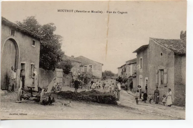 MOUTROT - Meurthe et Moselle - CPA 54 - la rue du Cugnot