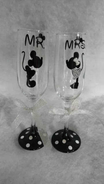 Mr and Mrs Champagne Flute- Disney Wedding, Perfect Gift For Bride And Groom