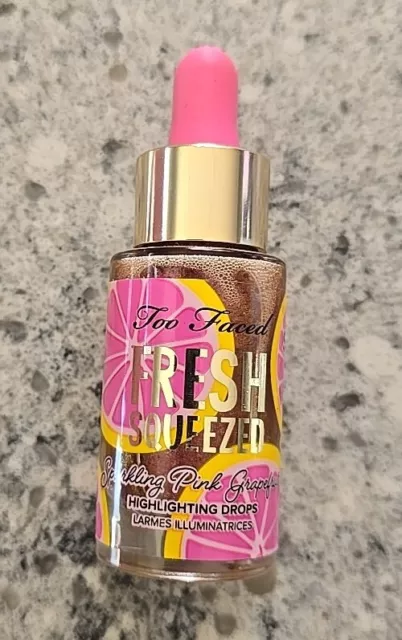 Too Faced Fresh Squeezed Highlighter - Sparkling Pink Grapefruit