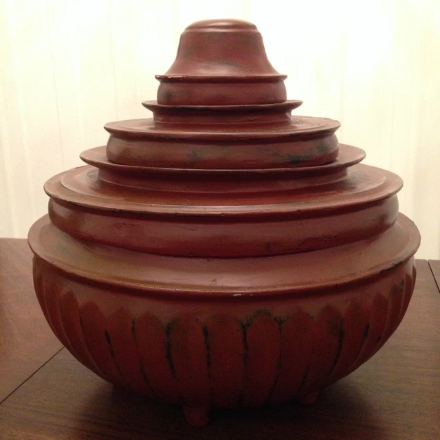 19th century Burmese Lacquer Round Box