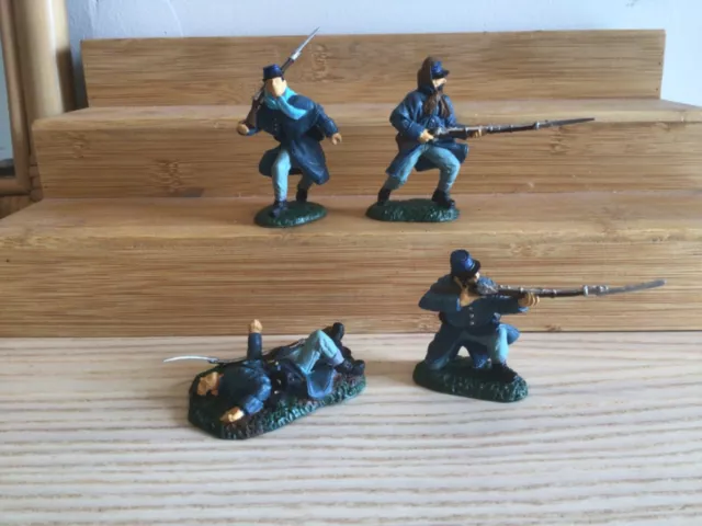 4 American Civil War Union infantry in winter overcoats.TSSD 60mm plastic