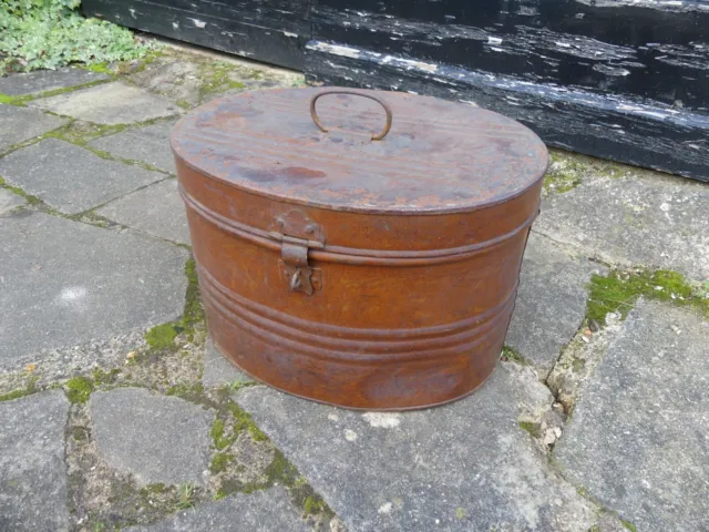 ANTIQUE travelling tin hat box brown