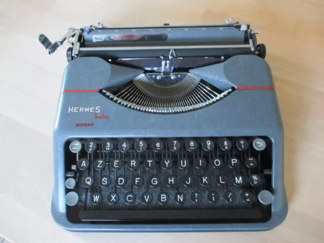 Hermes Baby Schreibmaschine Selten  Seriennummer 281204, Baujahr 1942