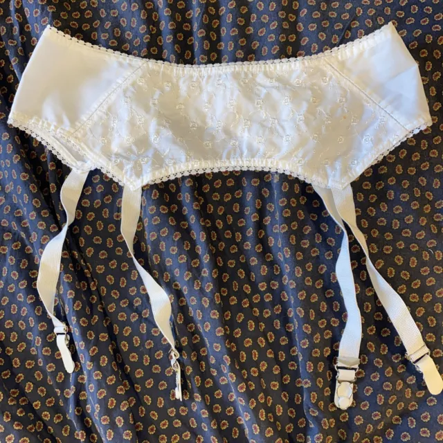 Vintage NOS Garter Belt suspenders Metal Clips White floral embroidered Sz 30