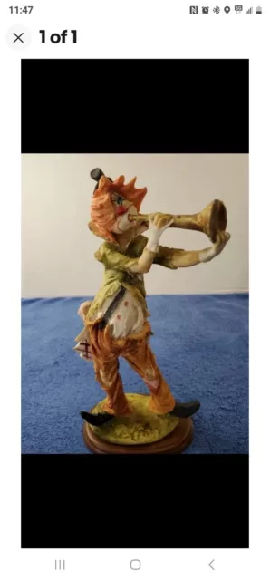 Duncan Royale Capodimonte Italy CLOWN PLAYING HORN 11"