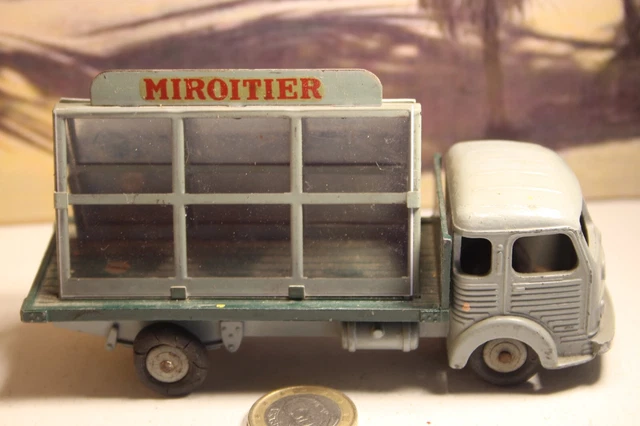 Dinky toys Simca cargo miroitier Made in France 33 - Collection
