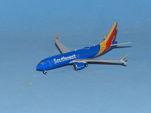 Gemini Jets Boeing 737-800 Modellflugzeug – Southwest „Tennessee One“, Maßstab 1:400 – Ca. 10 Cm Lang