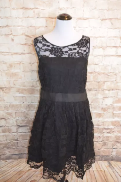 Modcloth When the Night Comes Dress Noir 22 NWT runs small BB Dakota cotton lace