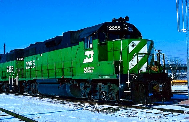 Original Kodachrome Slide Burlington Northern Gp38-2 #2255 Oklahoma City 1/21/84