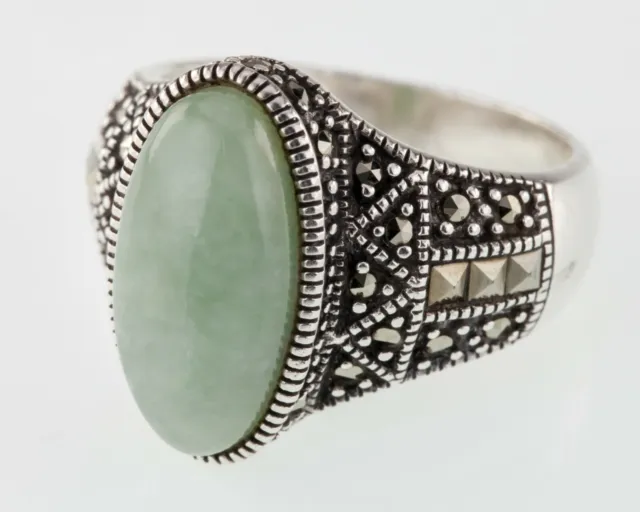 Beautiful Green Jade and Marcasite Sterling Silver Ring Sz 9