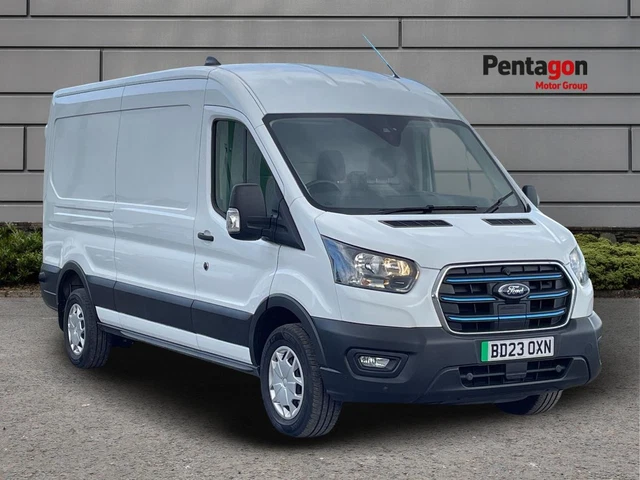 FORD E TRANSIT 425 68kwh Trend Panel Van 5dr Electric Auto Rwd L3 H2 ...