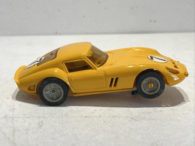 Voiture circuit routier JOUEF Ferrari 250 GTO Jaune