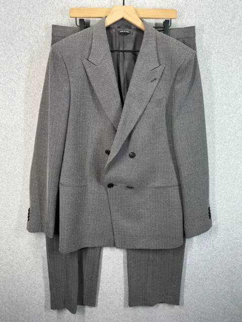 Giorgio Armani Men’s Double Breast Suit Gray Herringbone 44L 38x32 Italy EUC