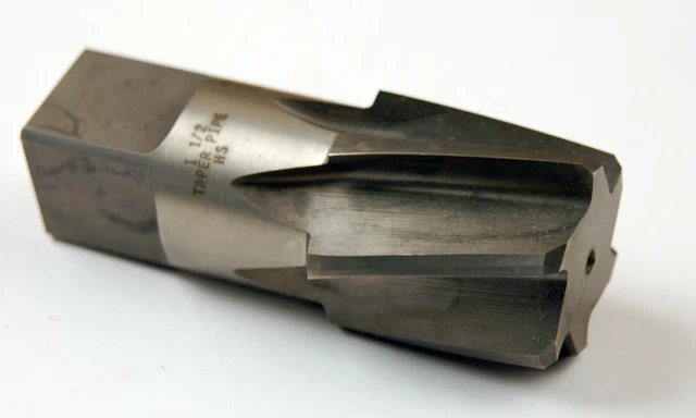 1-1/2 Taper Pipe Reamer, Hss Lhs/Rhc 6 Flute (C-5-5-5-4) 1-1/2 Taper Pipe Reamer, Hss Lhs/Rhc 6 Flute (C-5-5-5-4)