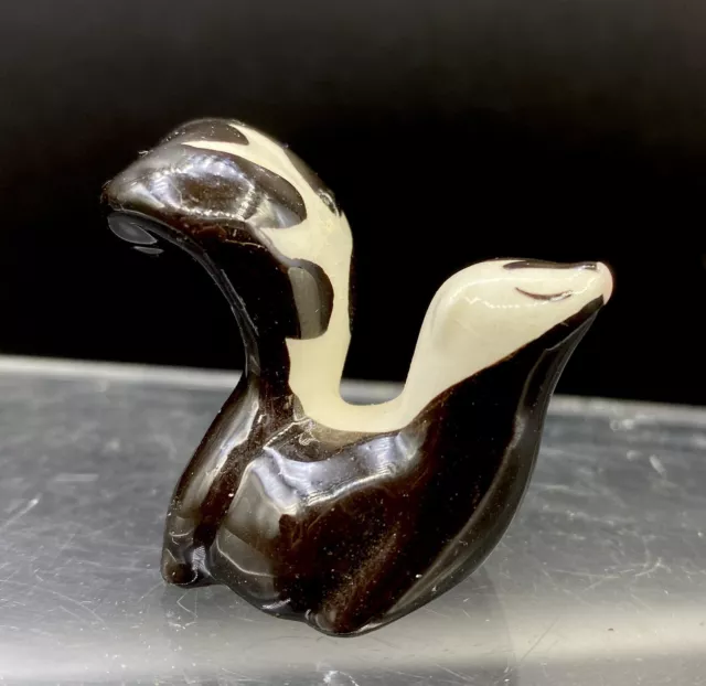 Vintage Hagen-Renaker Skunk Miniature  Figure Adorable Porcelain 1 1/4"