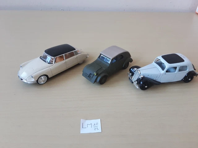 Universal Hobbies Citroën Ds 19 + Universal Hobbies Traction 7A + Norev Citroën