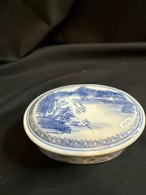 Chinese Porcelain Oval Blue & White Trinket Box