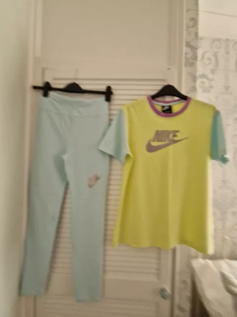 Set Nike ragazze età 12-13 condizioni immacolate