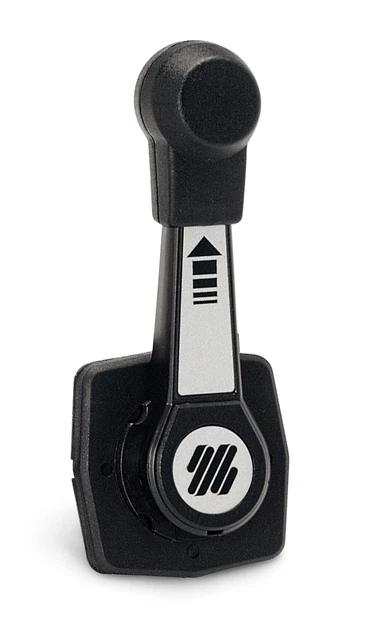 Marine one-hand transmitter side mounting for sailing yachts