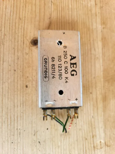 Selen Gleichrichter B250 C100 aus Grundig TK46