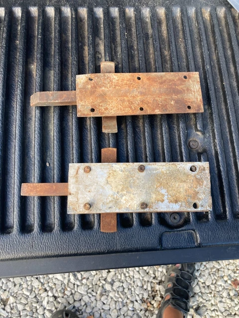 Heavy Duty Cast Iron Sliding Door Latch Safety Gate Bolt Lock Shed Barn Hardware 2