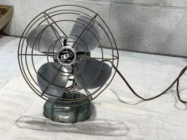 Vintage Zero - Bersted Mfg Corp 8" FAN Model 1250R Desk or Wall Mount- Nice