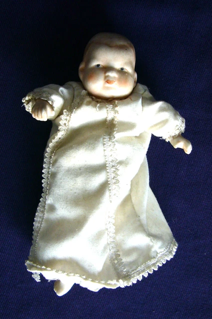 Poupon ancien bébé mignonette poupée corps en porcelaine XIXe L 15 cm old doll