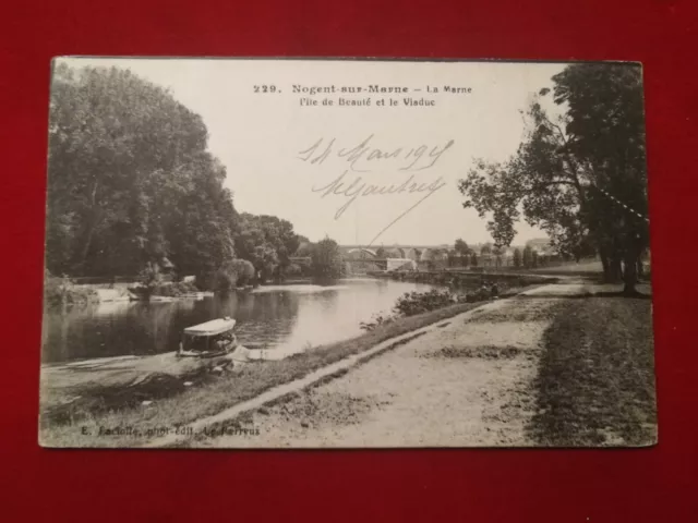 CPA 94 NOGENT sur MARNE - L'Ile de Beauté et le Viaduc