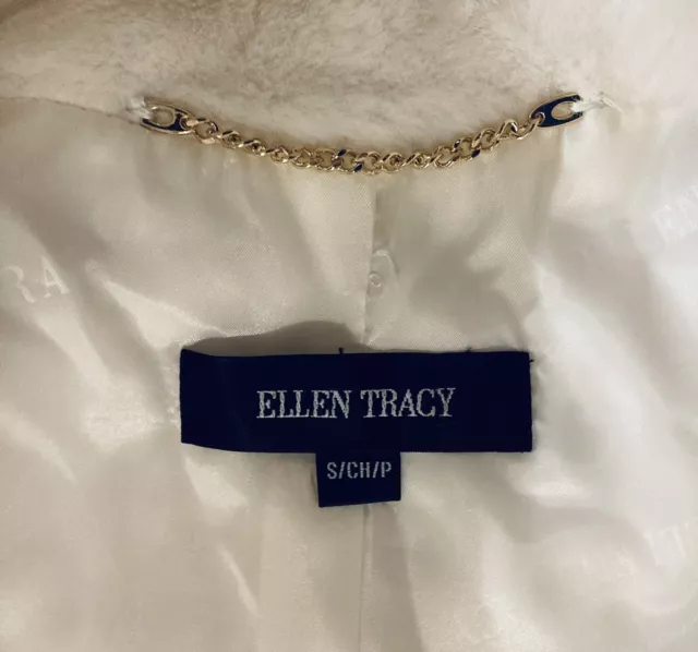 Ellen Tracy Women’s White Faux Fur Ribbed Coat Size Small 3