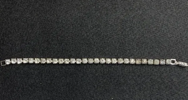 Vtg Silver Toned Crystal Rhinestone Tennis Bracelet 6.75” Dainty Graceful Drapes