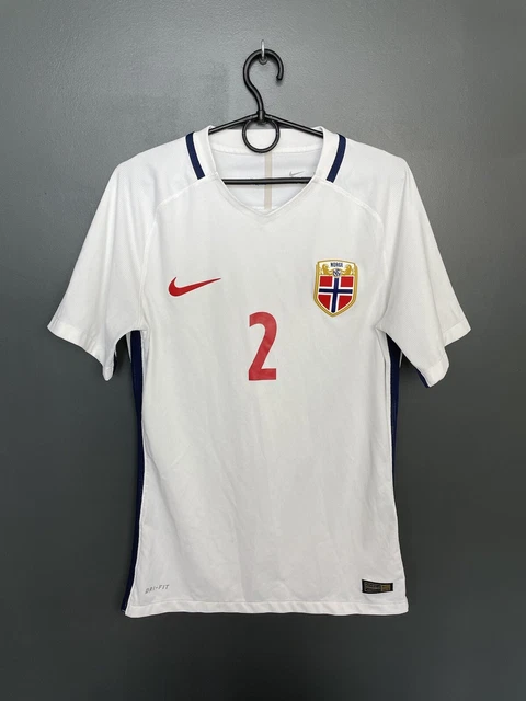 Maillot Norvège Football Umbro 2010/2011 – Rouge – Taille L – État Neuf