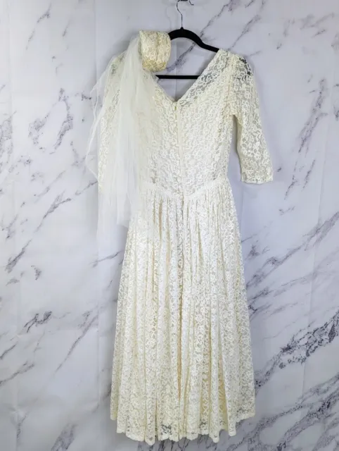 1950s Wedding Dress Lace Tea Length Matching Veil Covered Buttons V-Neck Size XS