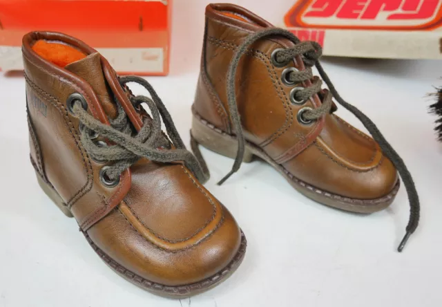 Chaussures anciennes cuir 1950 enfants poupée neuve  GEPY taille 24