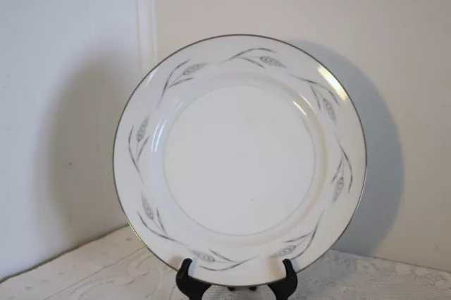 ROYAL CAMEO FINE CHINA SILVER WHEAT 1301 JAPAN 10 1/2"d Dinner Plates (Set of 2)