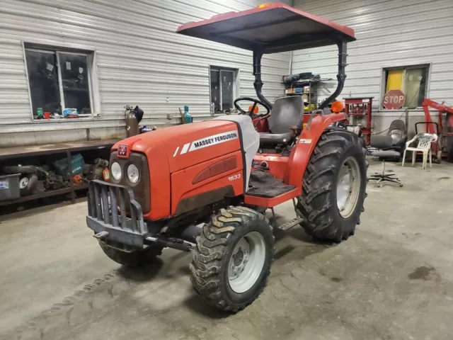 massey Ferguson 1533 4wd tractor