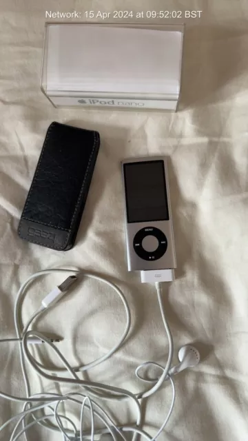 Apple iPod nano 5th Generation Silver (16GB)