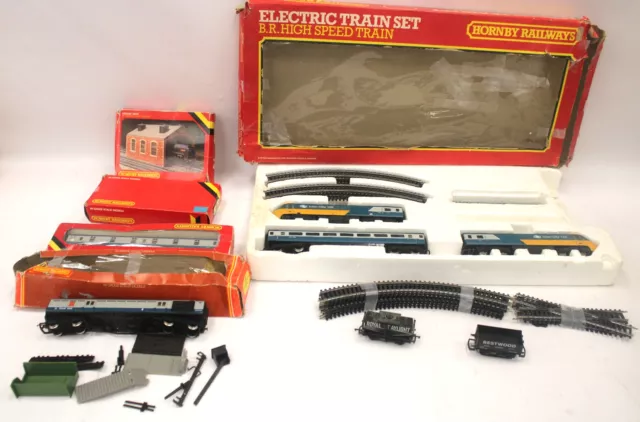HORNBY RAILWAYS OO Gauge Model Train Bundle R789 HST Set Wagons