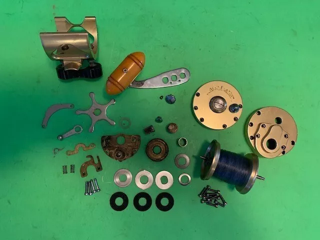 PENN SQUIDDER 140 Handle Assembly Good Reel Repair Parts *Y20-22