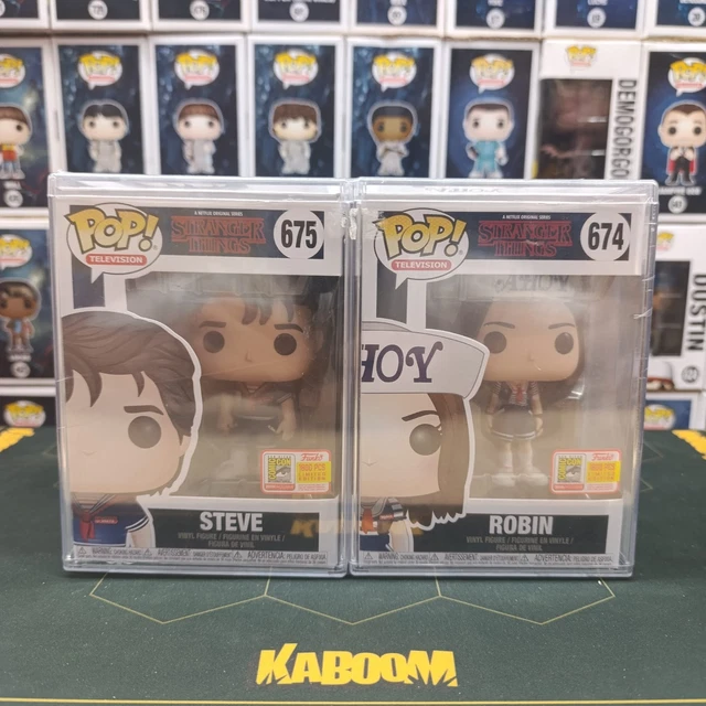 FUNKO POP STRANGER Things Robin 674 Steve 675 - San Diego Comicon