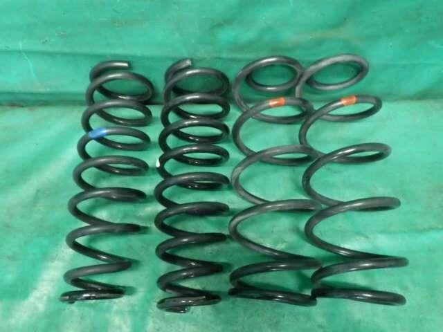 MAZDA Atenza 2006 DBA-GG3P Coil Spring Set GJ6H34011G [Used] [PA72763471]