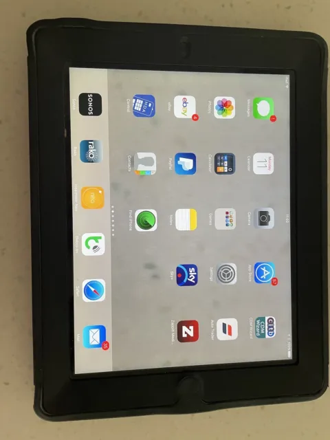 Apple iPad 4th Gen. 32GB, Wi-Fi, 9.7in - Black