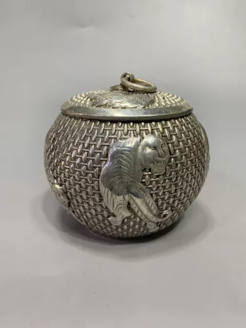 Collection Old Chinese tibet silver Handcarved tiger jar pots 870g