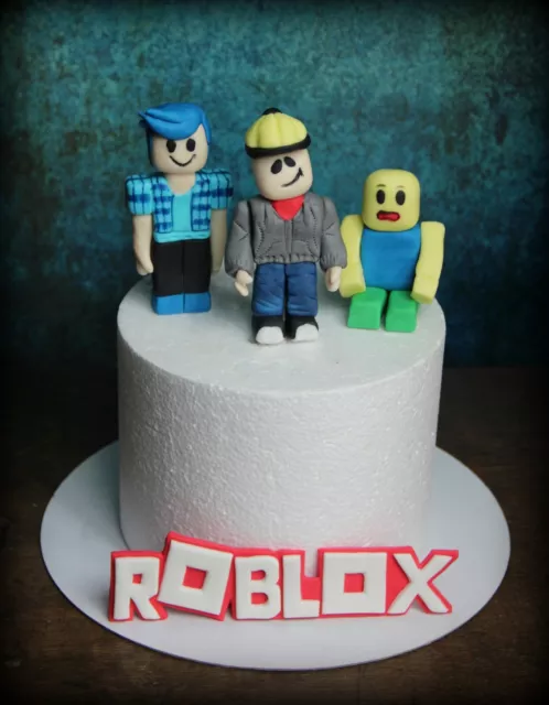 Roblox inspired edible handmade logo plaque / badge birthday cake