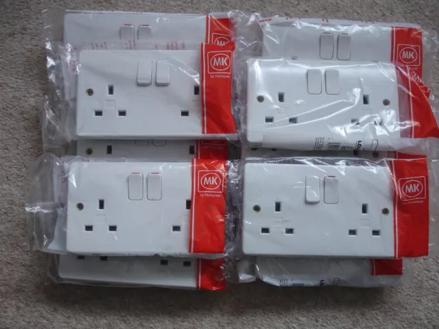 10 X MK 13 Amp K2747STWHI 2 GANG RAPID FIX SOCKETS