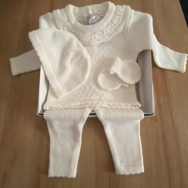 Baby Girls Ivory Spanish Romany Knitted Gift 4psc Set Outfit & Hat Jumper 0-6M
