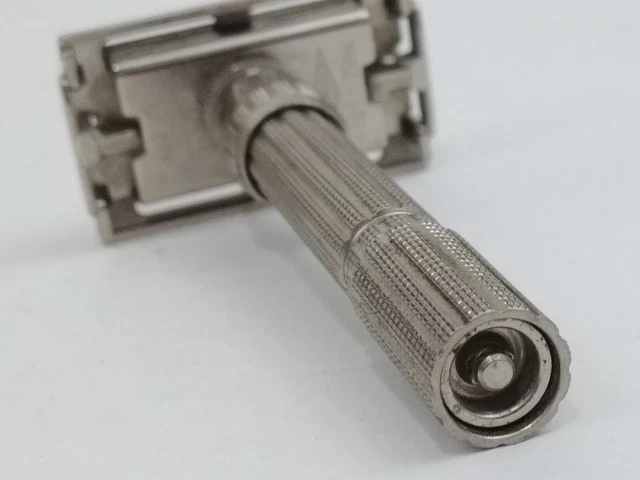 Vintage Gillette DE Safety Razor Slim Adjustable 1-9 TTO Twist Open USA K-4 1965 12