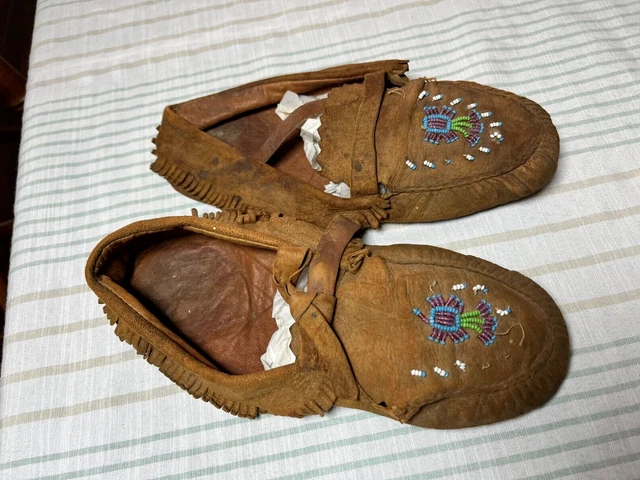 Antique Native American Indian Beaded Moccasins
