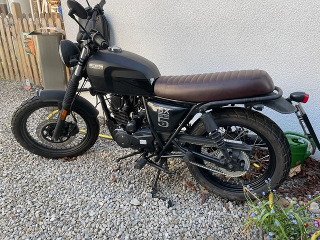 coole mattschwarze Brixton BX 125  ABS kaum km Baujahr 2019 nicht zugelassen