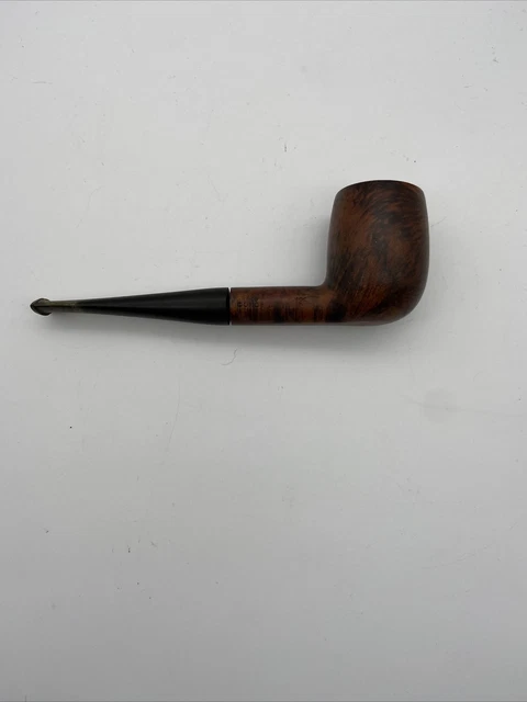 Comoy's 'The GUILDHALL' LONDON PIPE 27 MADE IN LONDON